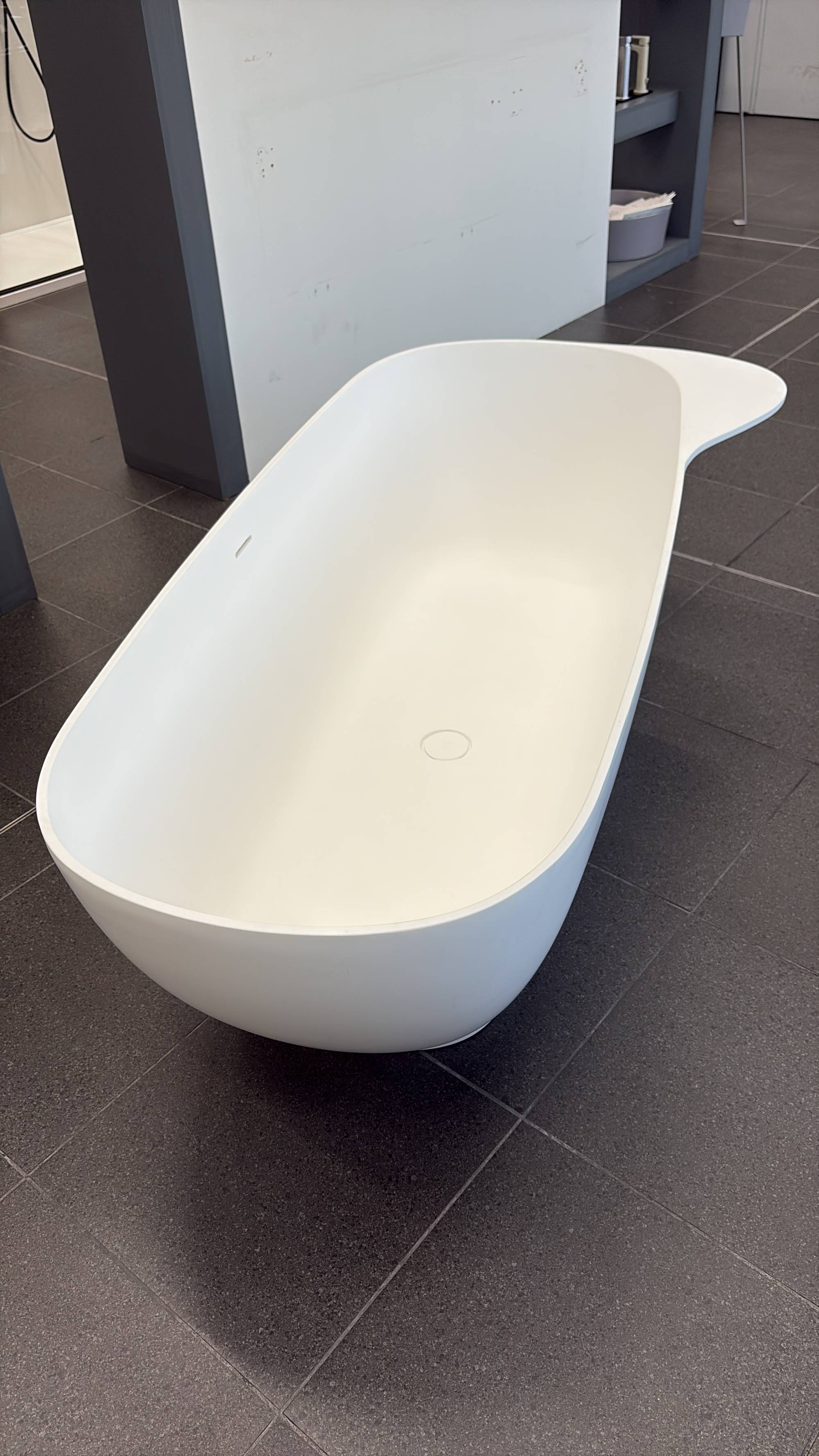 00AECD9C-A174-41CB-834C-E8C3004A0AE0